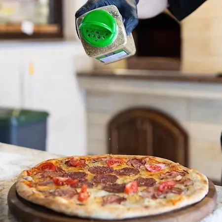 Continental فندق