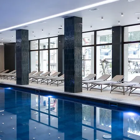 Continental Hotel Boekovel