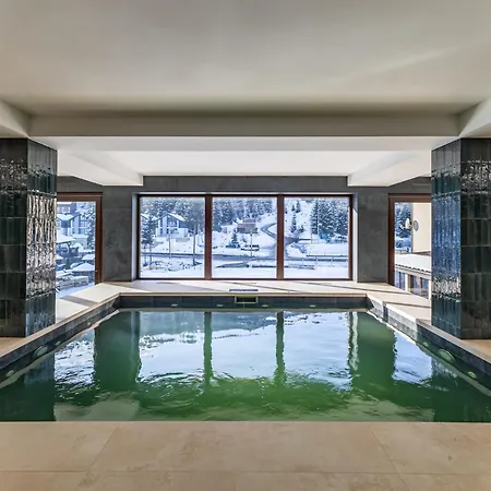 Continental Hotel *