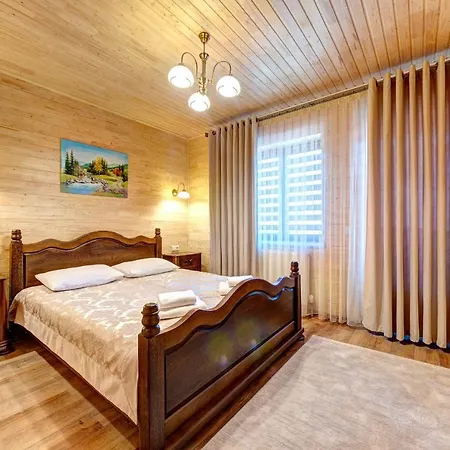 Continental Hotel *